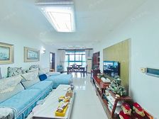 新康六期电梯房次顶楼诚意出售好房