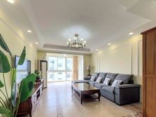 老房东委托 有车库 有钥匙 采光好精装修 小高层