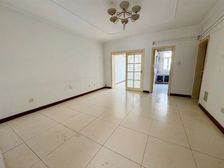 岳园小区 正规商品房 楼层好 满五 刚需小三居 商圈成熟