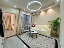 小区环境优美,业主诚心出售,来电透底 看房随时有钥匙