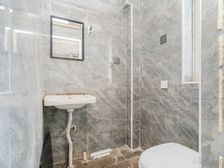 张江东,唐镇,近地铁,六楼带阁楼,业主诚心出售