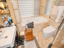 黄浦湾后排位置,边套闹中取静经典法式装修开门见绿