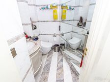 占据小区好位置、楼层棒、有江景、宽大舒适居住体验