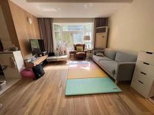 可以搭建,嘉年联排别墅,南进门,送40平米阁楼,送花园,满五