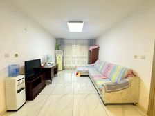 新港 远洋心里 1楼两居室 带精装 满五年 随时看房