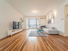 武康路安福路老牌豪宅 南北通户型,高区景观房 衡复风貌诚售