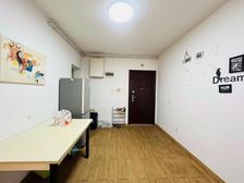 美罗家园宝欣苑二村 房龄新 南北通透 满五 有电梯 商品房