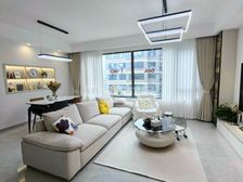 3室 电梯房 南北通透 精装 88平 房东急置换 诚心出售