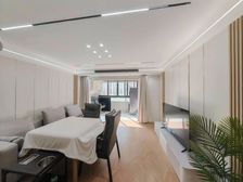 电梯高层,精装修拎包入住,中央空调带地暖,板式南北通,诚意出