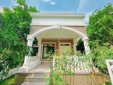 御墅花园 5室3厅4卫 精装修 2150万元 285平米