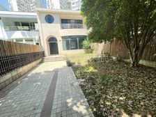 新城花园别墅 4室2厅4卫 精装修 1799万元