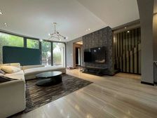 市中心联排别墅 纯别墅小区 可以重建加电梯 满五