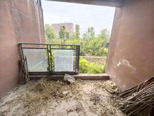 新上 只要136万带走底跃洋房,带100平大花园,滨河公园旁