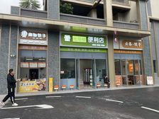 带租约小区出入口头铺,便利店,五象高端住宅区