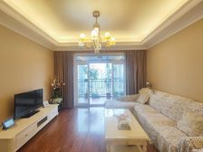 融科海阔天空二期 户型方正 可以改四房 鸳鸯中心位置生活方便