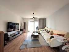 新上精装三房 正对小区中心花园绿地 出门地铁六号线仁济医院