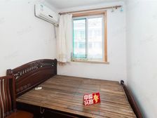 品质小区,环境优美,诚意出售,精装好房