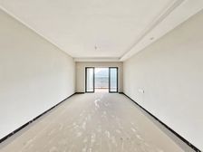 保利林语爱丁堡 3室2厅 125平