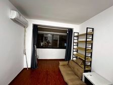 世博热门小区,耀华路双地铁口,精装一房,可以直接入住,看房约