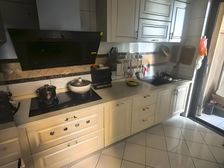 融创御锦,精装四房,小高层,装修保持不错,业主诚心出售!