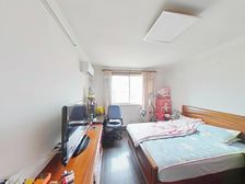 三房一厅,一梯两户,刚需必选,小区中心位置,业主诚意出售