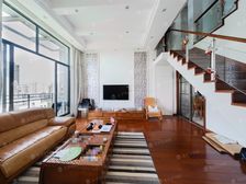 空中别墅!挑高4M大厅!买一层送三层!再送100平大露台!