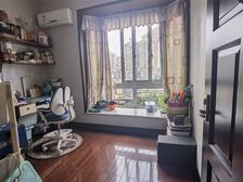 仁和街小学纸彪房 大三房 户型好 视野好