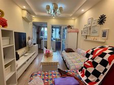 芭暑旁 电梯两室 精装修 领包入住