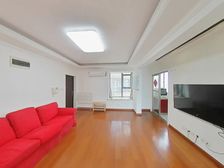 楼层好,视野佳,看房方便,户型正,位置安静,诚售。