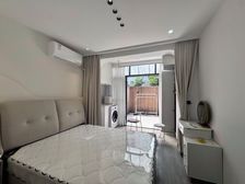 附赠18平庭院,精装修18 ,前后滩环绕,近地铁713号线