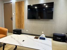 国贸尚都朝外建外SOHO238平 面宽20米 美容遗留装修