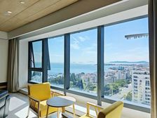 海逸天成 四居室海景大平层 精装修带车位 诚意出售