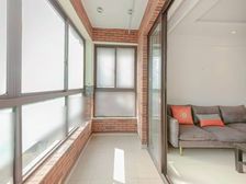 精致一室户 业主出国诚售 优选楼层位置 税少 产权清晰有钥匙