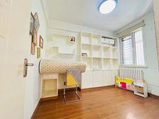 新出!路劲经典小三室!得房率高!楼前无遮挡!堤口路南