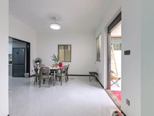 沙边村 4室1厅 136.67平 有天有地有花园!