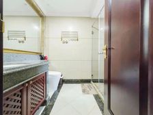 恒大帝景小4居独门独院安静舒适停车充足送地下室