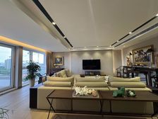 龙柏花苑紫藤阁中高区朝南豪华装修