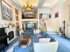 欧式园林宫廷风类独栋别墅!可加装电梯,送双车库,送南北双花园