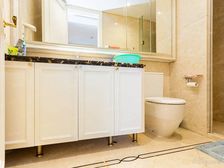 融创品质满五年加车位看房随时价钱好谈