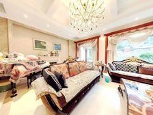 性价比超高鲁能公馆Ⅰ期 260万 5室2厅4卫 精装修