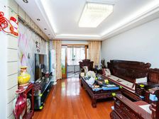 商圈主推,坐拥双轨交 小区央座,双卫设计 3楼 采光通风好