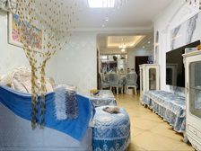 新上! 袁家岗轻轨站旁 正规大两房可改三房 急售 带车位