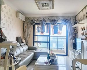 拎包入住 万科四季花城 精装小三房 保养好 价格可谈
