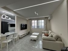 电梯2房丨85平南北户型丨两梯四户丨皇帝楼层丨有阁楼可做