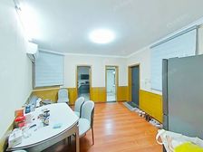 老客户委托(看清市场了)价来谈!电梯大一房,单价2万多点。