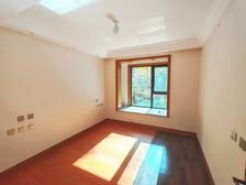 江南府 南北通透两居 集中供暖 出行方便 次新房 精装修