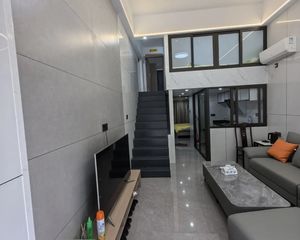 金源园1楼41平装修成复式二层3房 有后门后窗 售51.8万