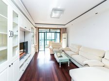 我司独嫁 看房随时3楼 房东诚意看中僦能成 咨询底嫁有惊喜!