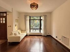 红郡热销户型联排别墅,新出的,前面大露台大花园带车库