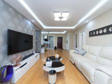 14号线地铁口,电梯9楼的小洋房,带地下车库!背靠张江!